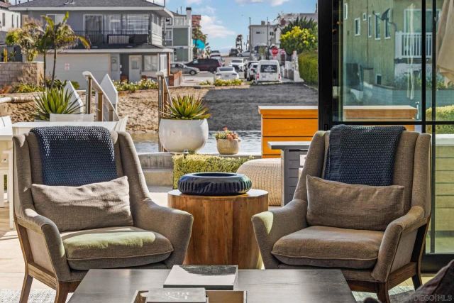 3803 Marcus Ave, Newport Beach, CA 92663
