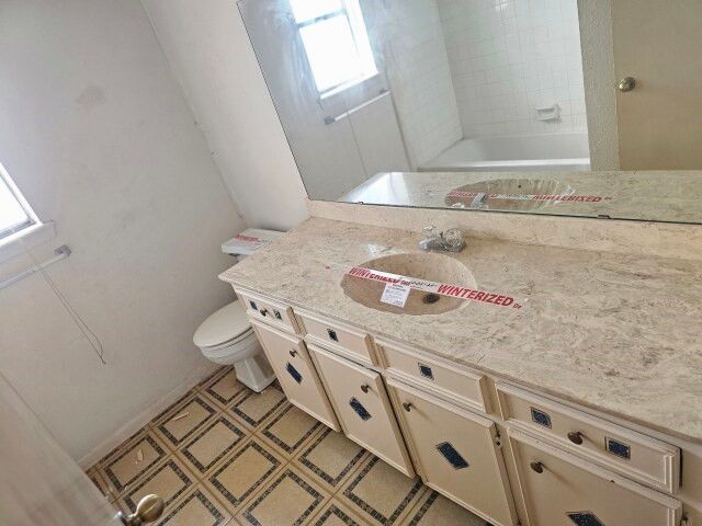 4961 Shadowbend Drive, Corpus Christi, TX 78413