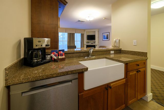 717 719 Q1-4 Jackson Gore Adams House 717 719 Q1-4, Ludlow, VT 05149