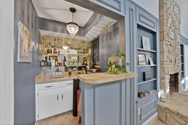 5707 Overridge Drive, Arlington, TX 76017