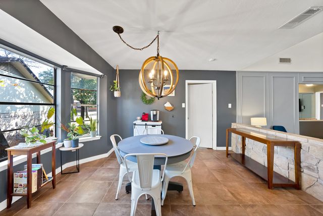 5707 Overridge Drive, Arlington, TX 76017