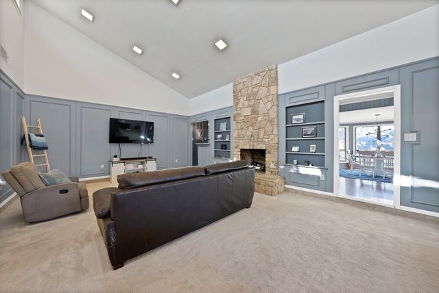 5707 Overridge Drive, Arlington, TX 76017