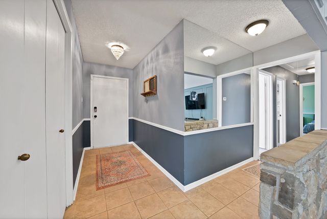 5707 Overridge Drive, Arlington, TX 76017