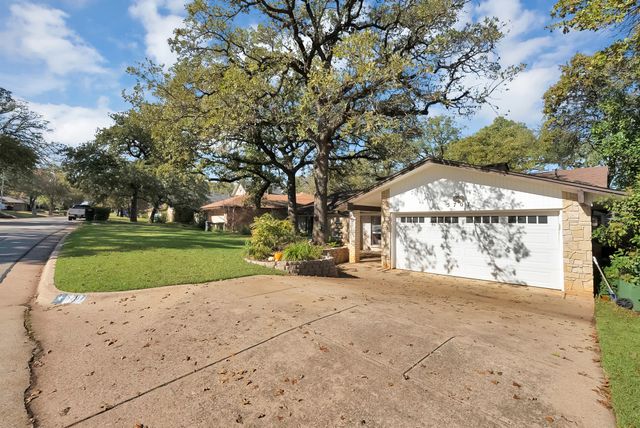 5707 Overridge Drive, Arlington, TX 76017