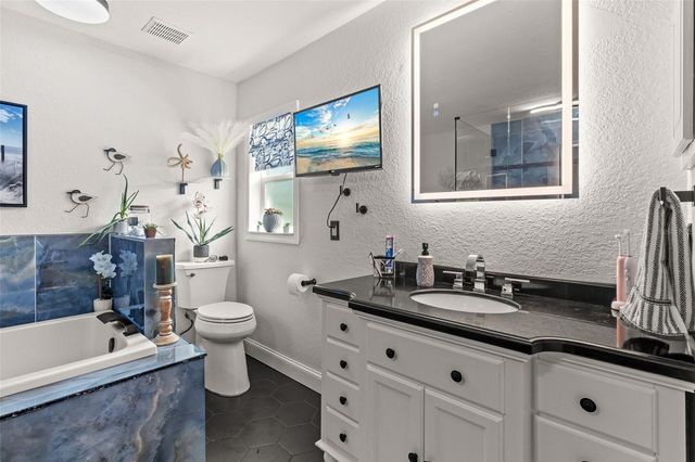 5537 MONTEGO LANE, Port Charlotte, FL 33981