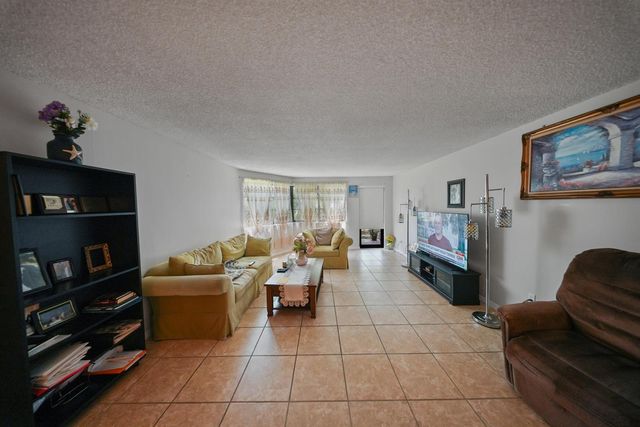 20860 San Simeon Way 109-6, Miami, FL 33179