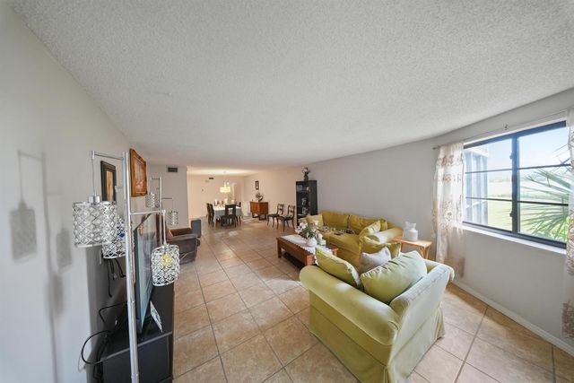20860 San Simeon Way 109-6, Miami, FL 33179