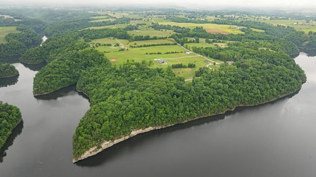 1964 S Shepola Road, Nancy, KY 42544