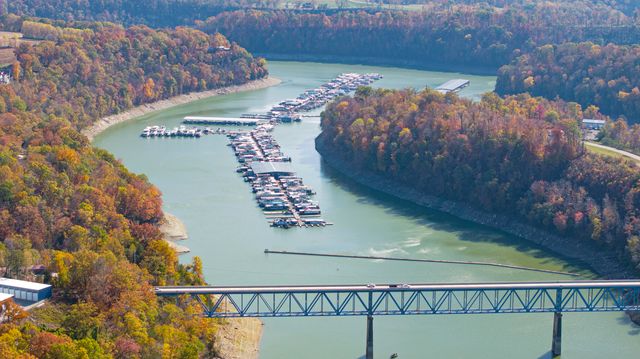 1964 S Shepola Road, Nancy, KY 42544