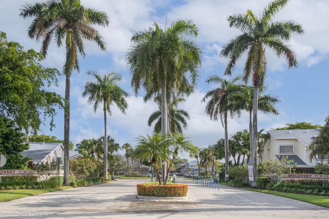 2047 DISCOVERY Circle E, Deerfield Beach, FL 33442