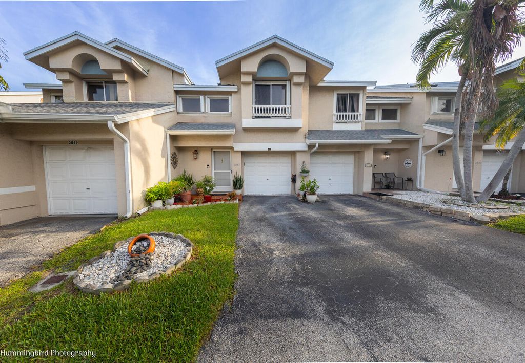 2047 DISCOVERY Circle E, Deerfield Beach, FL 33442