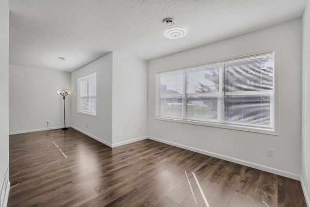 10385 64th Street NE, Albertville, MN 55301