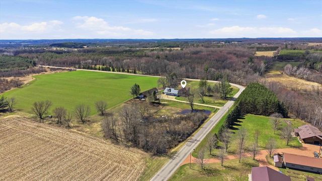 N8424 NOLLENBERG ROAD, Manawa, WI 54949