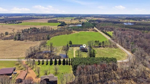 N8424 NOLLENBERG ROAD, Manawa, WI 54949