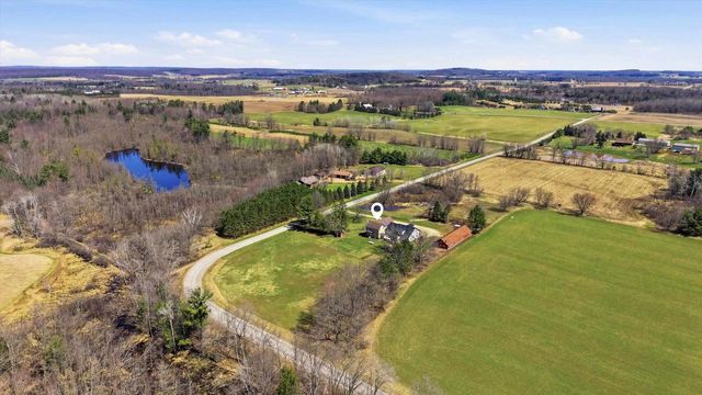 N8424 NOLLENBERG ROAD, Manawa, WI 54949