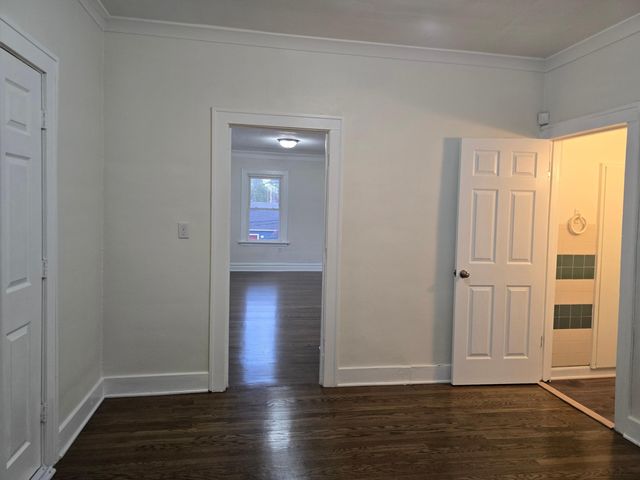 10 Lawndale Street, Hammond, IN 46324