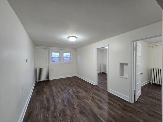 10 Lawndale Street, Hammond, IN 46324