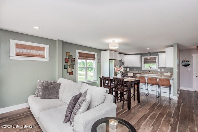 4701 Deer Creek Cir, Smithfield, KY 40068
