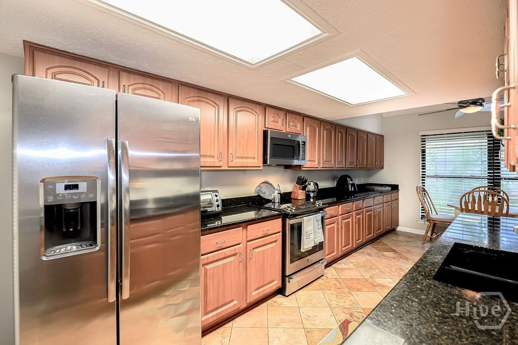 Image 13 of property listing at 459 Mall Boulevard 100, Savannah, GA 31406