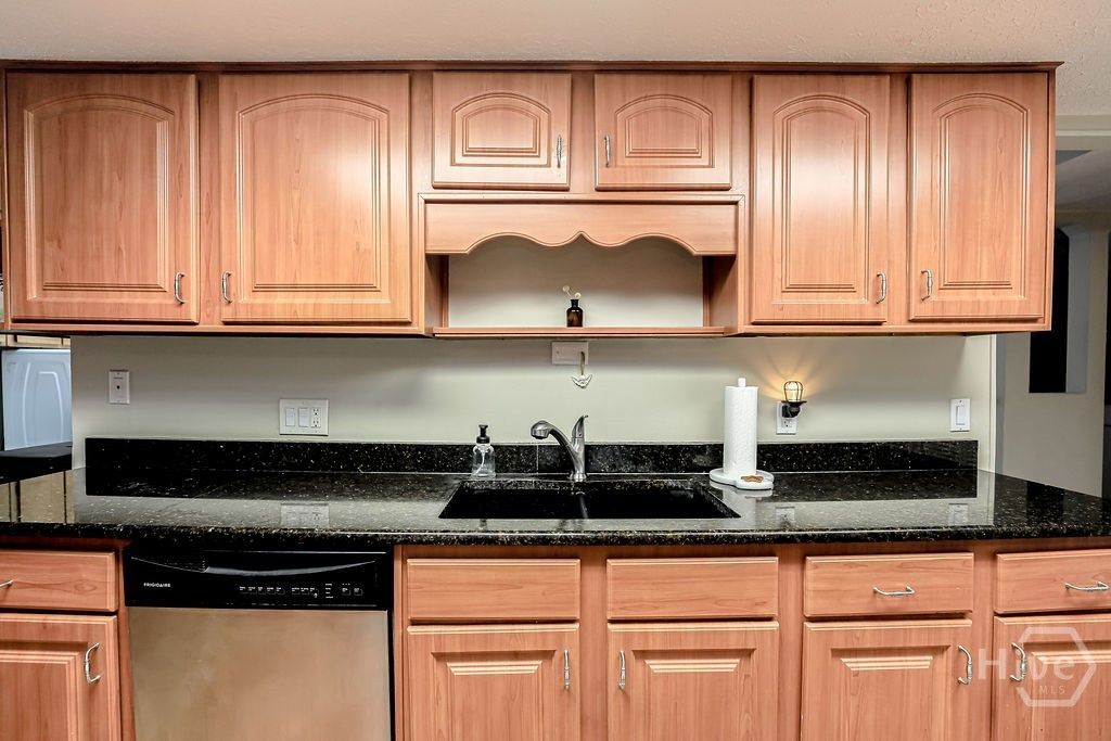 Image 16 of property listing at 459 Mall Boulevard 100, Savannah, GA 31406