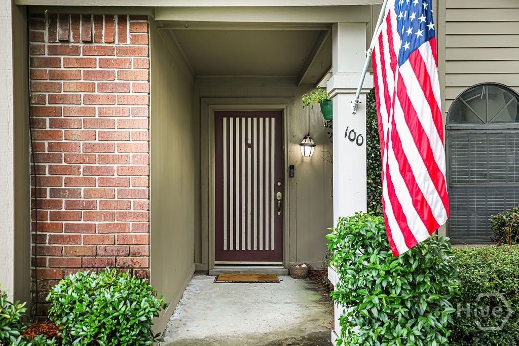 Image 3 of property listing at 459 Mall Boulevard 100, Savannah, GA 31406