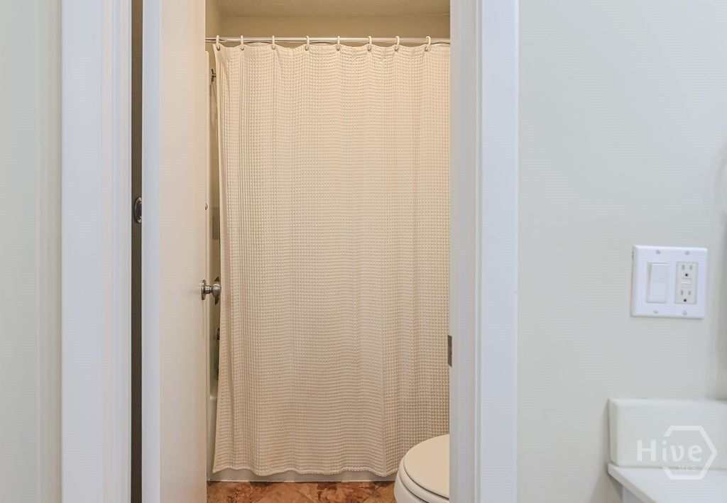 Image 38 of property listing at 459 Mall Boulevard 100, Savannah, GA 31406