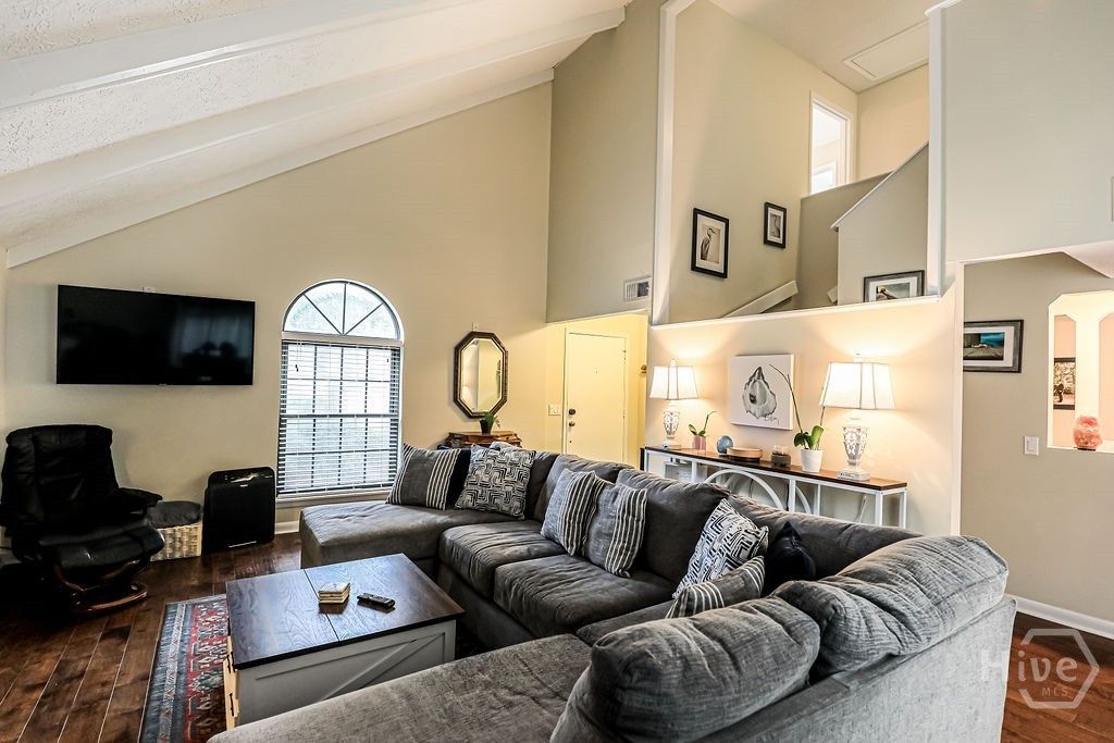 Image 7 of property listing at 459 Mall Boulevard 100, Savannah, GA 31406
