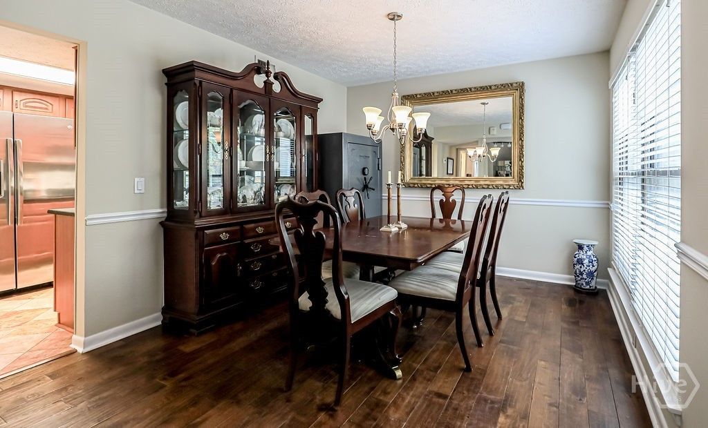 Image 9 of property listing at 459 Mall Boulevard 100, Savannah, GA 31406