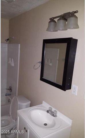 7109 W WOLF Street, Phoenix, AZ 85033