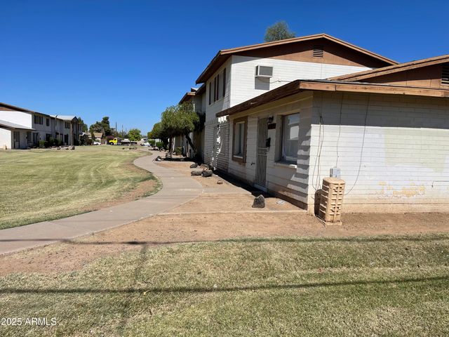 7109 W WOLF Street, Phoenix, AZ 85033