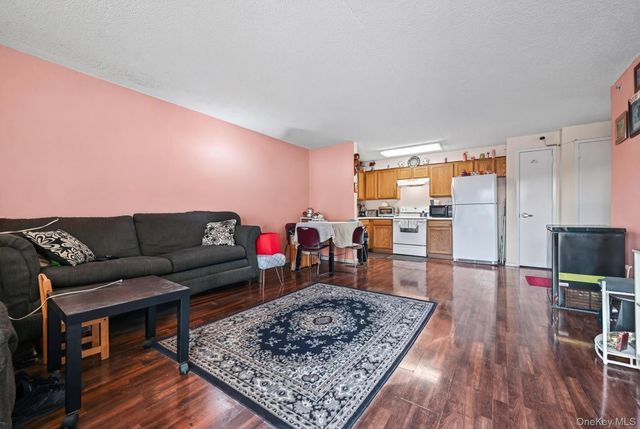 260 Beach 81st Street 3A, Rockaway Beach, NY 11693