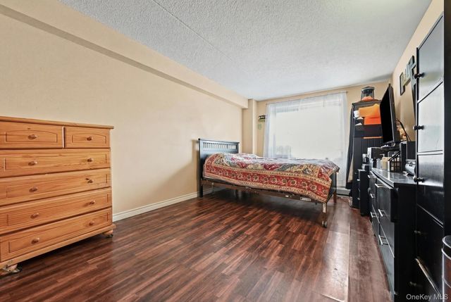 260 Beach 81st Street 3A, Rockaway Beach, NY 11693