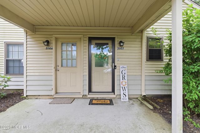 2007 Begonia Court, Jackson, NJ 08527