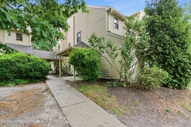 2007 Begonia Court, Jackson, NJ 08527