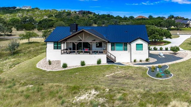 204 Beverly Hills Lane, Kerrville, TX 78028