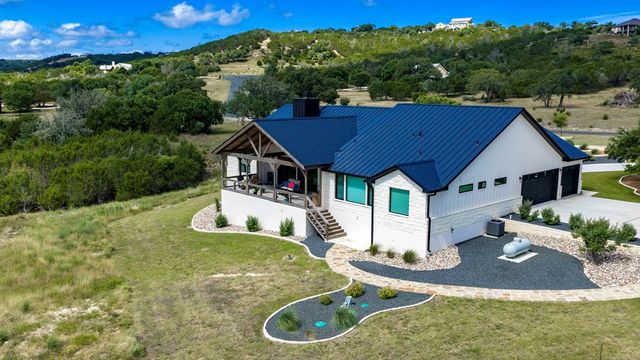 204 Beverly Hills Lane, Kerrville, TX 78028