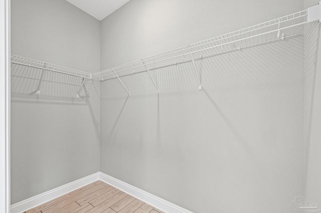 5292 Soundside Dr, Gulf Breeze, FL 32563