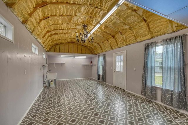 5292 Soundside Dr, Gulf Breeze, FL 32563