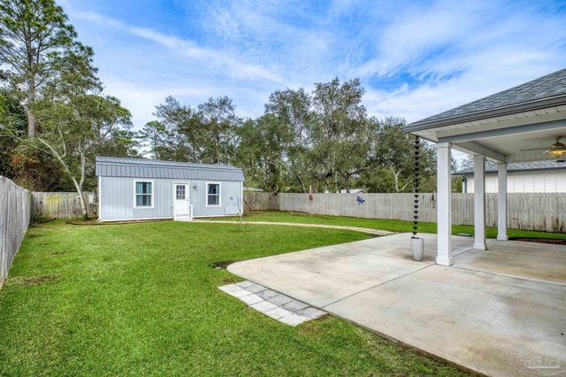 5292 Soundside Dr, Gulf Breeze, FL 32563