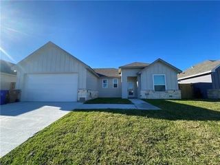 3417 Pineda St, Corpus Christi, TX 78414