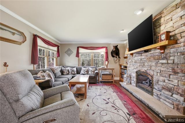 7790 Lower East Hill Road, Boston, NY 14033