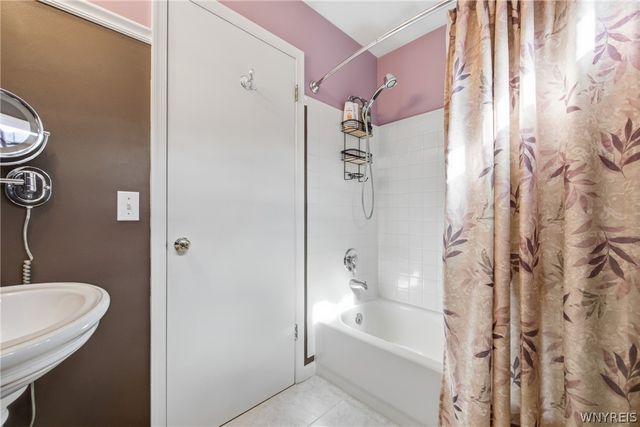 7790 Lower East Hill Road, Boston, NY 14033