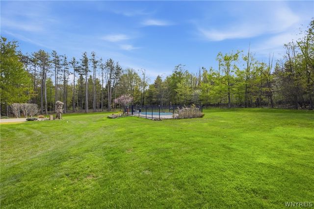 7790 Lower East Hill Road, Boston, NY 14033
