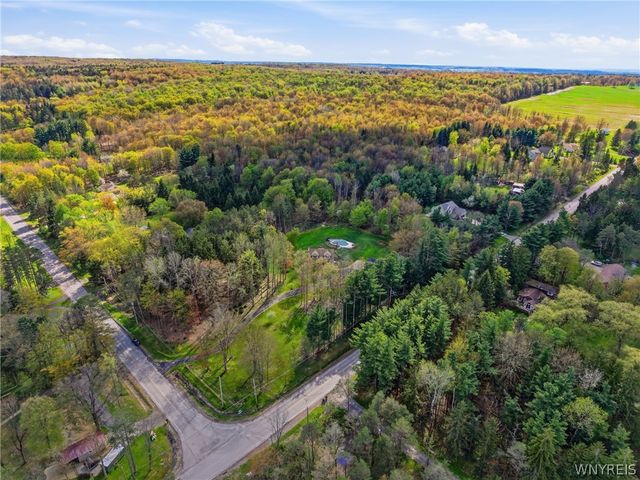 7790 Lower East Hill Road, Boston, NY 14033