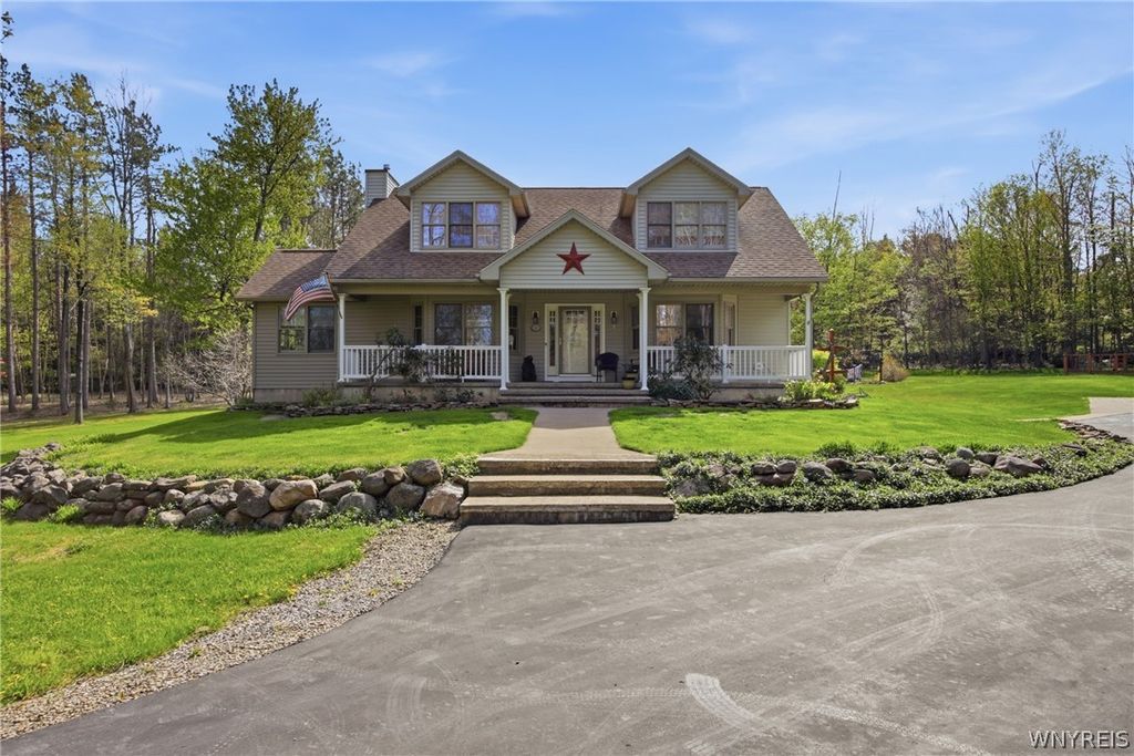 7790 Lower East Hill Road, Boston, NY 14033
