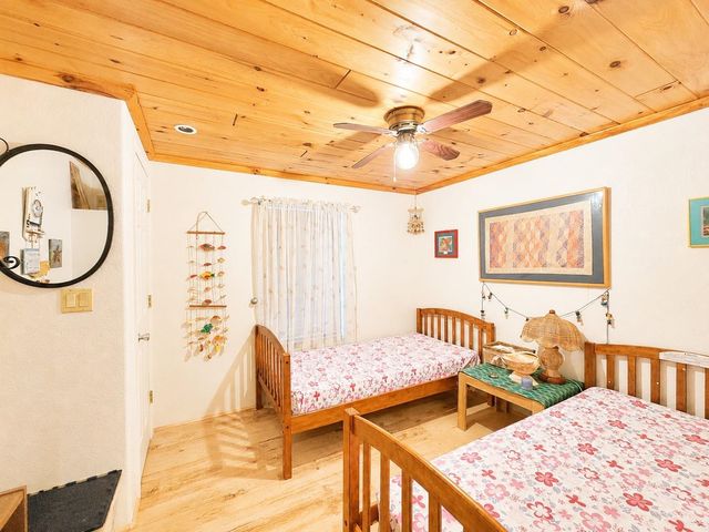 5055 Wolf Lane, Farwell, MI 48622