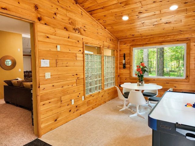 5055 Wolf Lane, Farwell, MI 48622