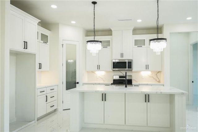 2104 Judy Street, Mission, TX 78572