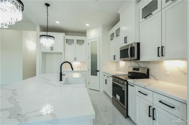 2104 Judy Street, Mission, TX 78572