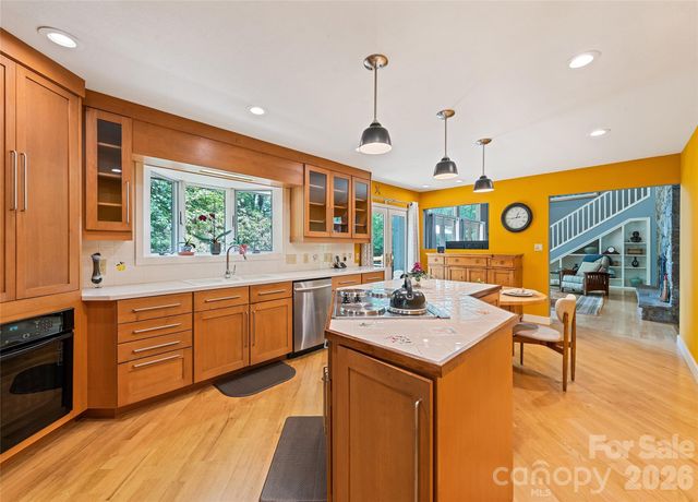 3091 US 441 Highway S, Sylva, NC 28779